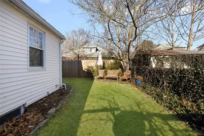7 Bay Avenue, Barrington, RI 02806 - Photo 30