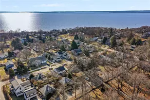 7 Bay Ave, Barrington, RI 02806 - Photo 2