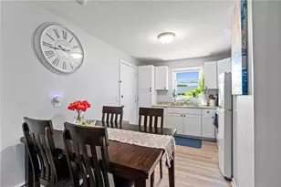 70 Carroll Ave, Newport, RI 02840 - Photo 2