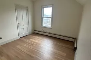 22 Heaton St, Pawtucket, RI 02860 - Photo 4