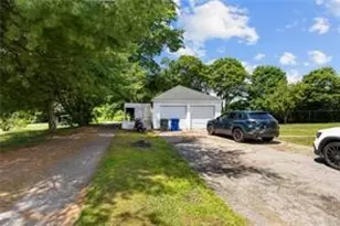 40 Pleasant St, Westerly, RI 02891 - Photo 4
