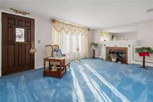 39 Holiday Ave, Warwick, RI 02888 - Photo 18