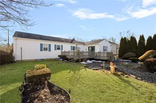39 Holiday Ave, Warwick, RI 02888 - Photo 30