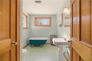 164 Stoney Hollow Rd, Tiverton, RI 02878 - Photo 26