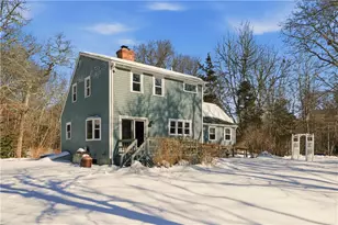 164 Stoney Hollow Rd, Tiverton, RI 02878 - Photo 2