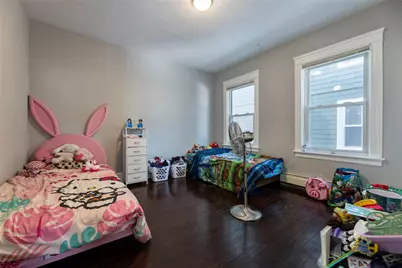 68 Radcliffe Avenue, Providence, RI 02908 - Photo 12