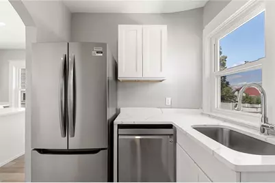 26 Mayflower Street, East Providence, RI 02914 - Photo 10