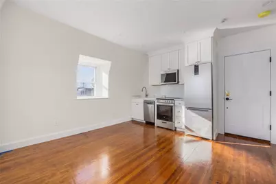 67 Perry Street #7, Newport, RI 02840 - Photo 8