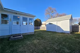 39 Elizabeth Rd, Narragansett, RI 02882 - Photo 30