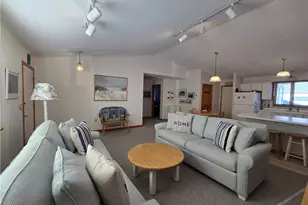 39 Elizabeth Rd, Narragansett, RI 02882 - Photo 6