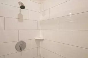 15 Cranston Ave, Newport, RI 02840 - Photo 12