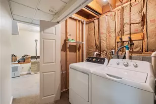 39 Mohawk St, Coventry, RI 02816 - Photo 18