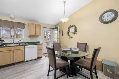 39 Mohawk Street, Coventry, RI 02816 - Photo 4