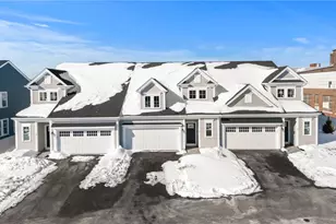 38 E Pt Dr, East Providence, RI 02916 - Photo 30