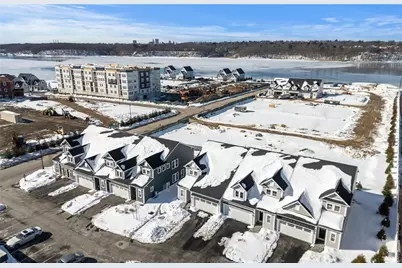 38 East Point Drive #5, East Providence, RI 02916 - Photo 34