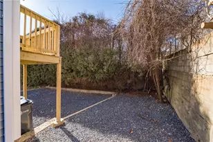 44 Hall St, Providence, RI 02904 - Photo 4