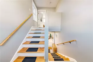 44 Hall St, Providence, RI 02904 - Photo 40