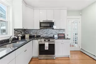 10 Geneva St, Providence, RI 02908 - Photo 10