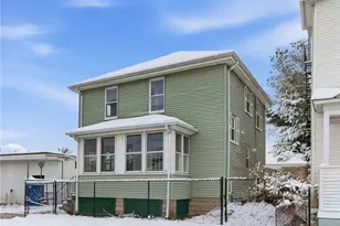 10 Geneva St, Providence, RI 02908 - Photo 2