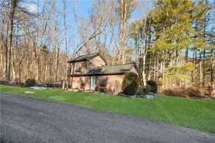 455 Brayman Hollow Rd, Pomfret, CT 06259 - Photo 2