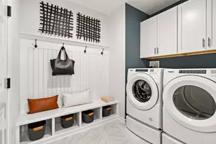 36 E Pt Dr, East Providence, RI 02916 - Photo 16