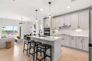 141 E Pt Dr, East Providence, RI 02916 - Photo 4