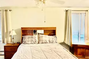 139 Suffolk Ave, Pawtucket, RI 0261 - Photo 12