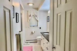 139 Suffolk Ave, Pawtucket, RI 0261 - Photo 10