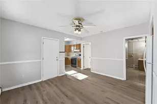 93 Oakland Ave, Pawtucket, RI 02861 - Photo 10