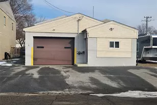 53 Alhambra Rd, Warwick, RI 02886 - Photo 1