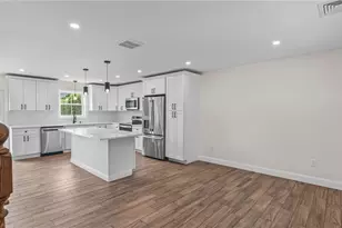 39 N Cornell Ave, Warren, RI 02885 - Photo 2