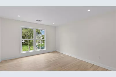 39 N Cornell Avenue, Warren, RI 02885 - Photo 14