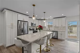 41 N Cornell Ave, Warren, RI 02885 - Photo 8