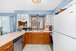 5 Madison St, North Providence, RI 02911 - Photo 10