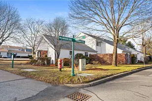 892 Halifax Dr, Warwick, RI 02886 - Photo 24