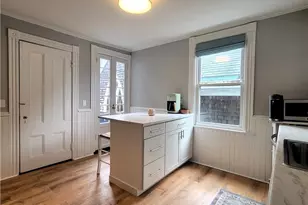 22 Annandale Rd, Newport, RI 02840 - Photo 4