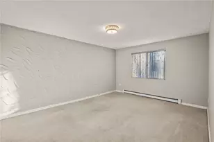 300 Smithfield Rd, North Providence, RI 02904 - Photo 12