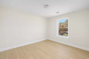 235 Pequot Ave, Warwick, RI 02889 - Photo 20