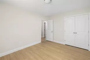 235 Pequot Ave, Warwick, RI 02889 - Photo 22