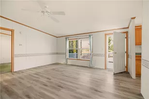 35 Cathy Cir, Portsmouth, RI 02871 - Photo 12