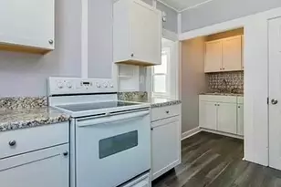 14 Pearl St, East Greenwich, RI 02818 - Photo 8