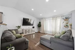 50 Batcheller Ave, Providence, RI 02904 - Photo 10