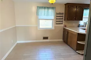 63 Ramblewood Dr, Warwick, RI 02889 - Photo 16