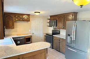 63 Ramblewood Dr, Warwick, RI 02889 - Photo 12