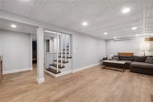 4 Mt Ave, Providence, RI 02906 - Photo 34