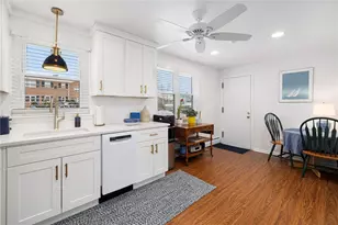 70 Carroll Ave, Newport, RI 02840 - Photo 12