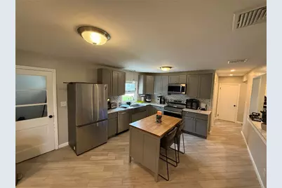 19 S Long Street, Johnston, RI 02919 - Photo 4