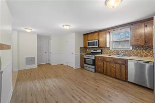 596 Metacom Ave, Warren, RI 02885 - Photo 6