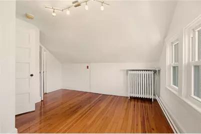 31 Bayside Avenue #4, Newport, RI 02840 - Photo 18