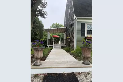 7 Boulevard East Boulevard, Middletown, RI 02842 - Photo 32